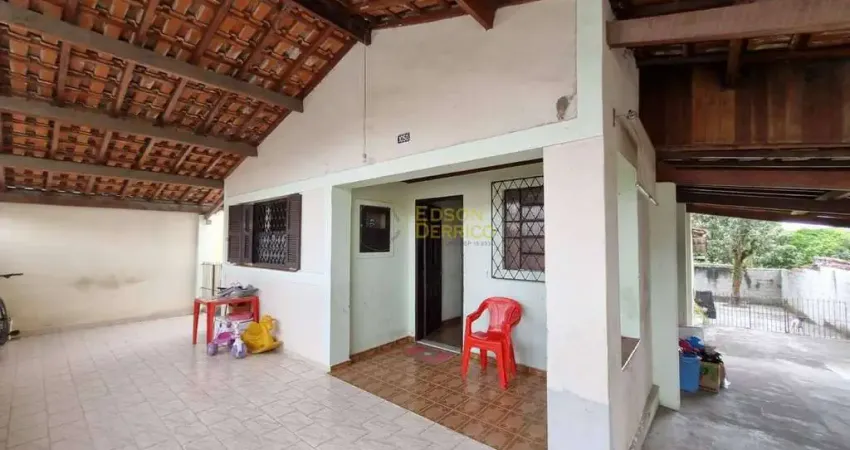 Casa com 3 quartos à venda no Parque São Benedito, Pindamonhangaba