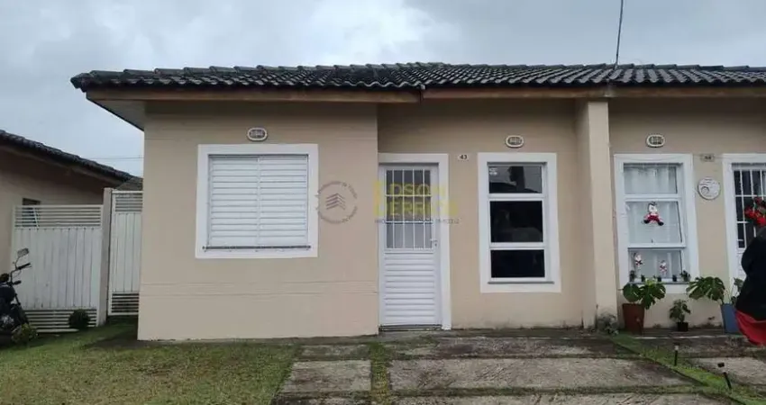 Casa em condomínio com 2 quartos, vila são benedito - pindamonhangaba