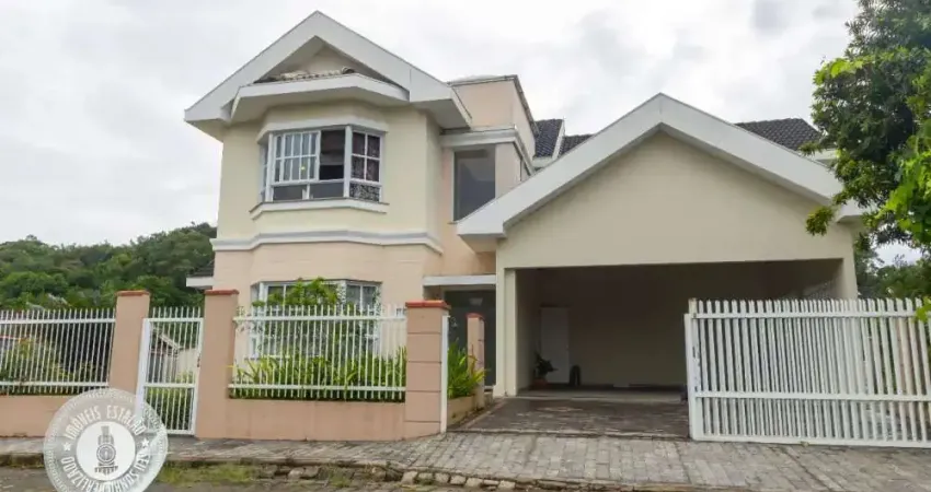 Casa com 4 quartos à venda no Garcia, Blumenau 