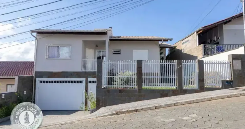 Casa com 3 quartos à venda em Água Verde, Blumenau 