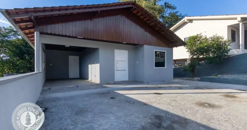 Casa com 5 quartos à venda no Fidélis, Blumenau 