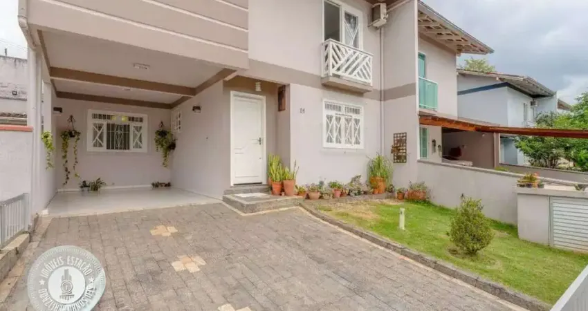 Casa em condomínio fechado com 3 quartos à venda em Água Verde, Blumenau 