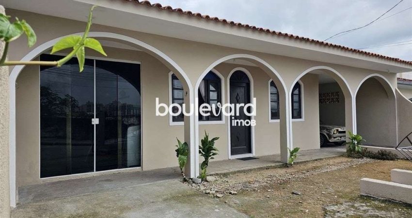 Casa de 3 Dormitórios | 1 Suíte | Serraria | São José