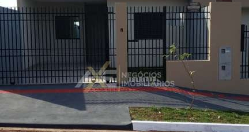 CASA GEMINADA COM 2QUARTOS, GARAGEM COBERTA, LAVANDERIA, SALA, COZINHA,, 1 BANHEIRO, JARDIM NOS FUND