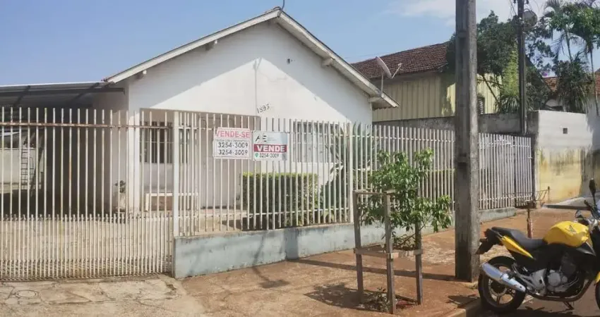 Casa com 3 quartos à venda na Rua Nossa Senhora do Rocio, 1893, Centro, Cambé