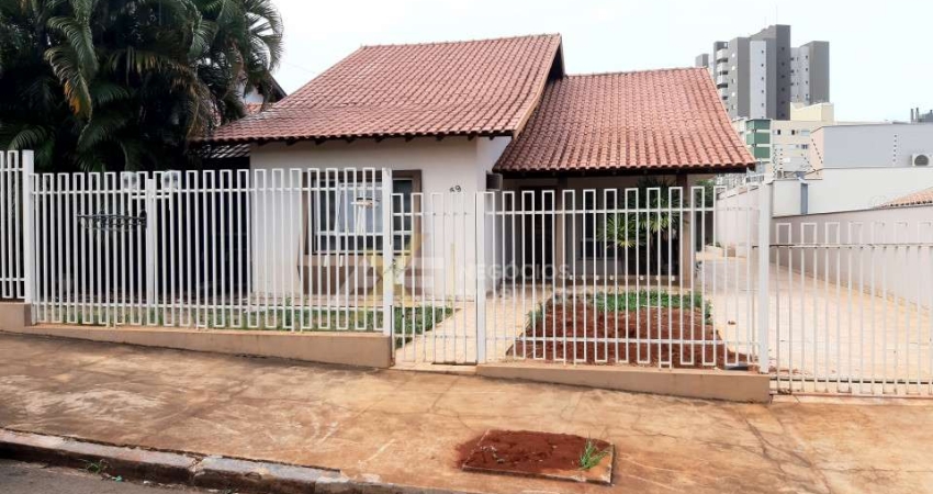 Casa com 4 quartos à venda na Rua Chile, 59, Centro, Cambé