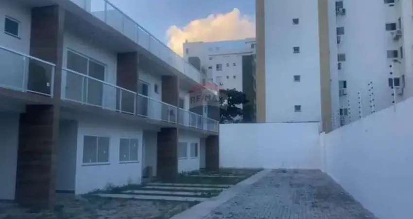 Casa com 3 quartos à venda na Rua Itamarajú, 267, Pitangueiras, Lauro de Freitas