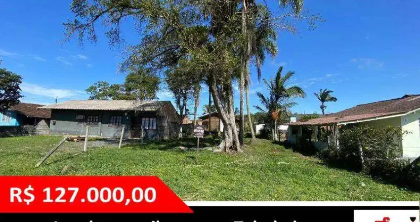 Excelente terreno no bairro Costeira, 312,42 metros quadrados.