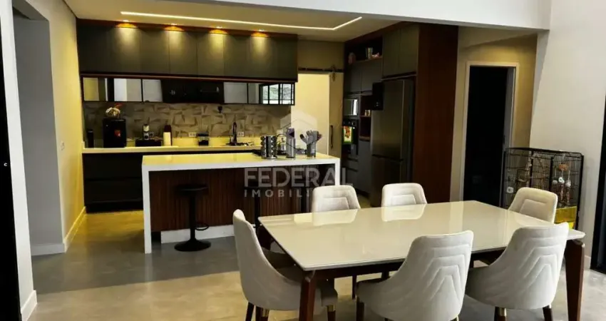 Casa para Venda em Taubaté, Condomínio Altos do Cataguá, 4 dormitórios, 4 suítes, 5 banheiros, 3 vagas