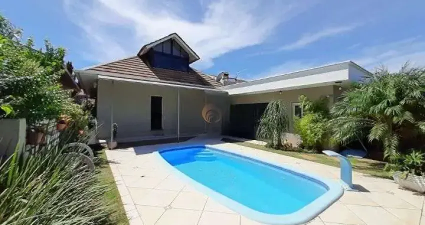 Casa com 3 dormitórios, 153m² por R$750.000,00 - Universitário - Lajeado/RS