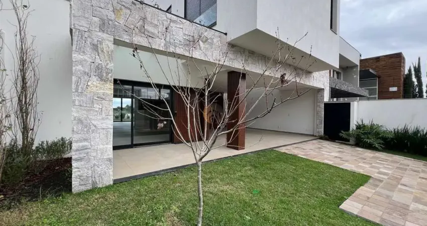 Casa semimobiliada com 3 suítes à venda, no Pico do 8 - Carneiros - Lajeado/RS