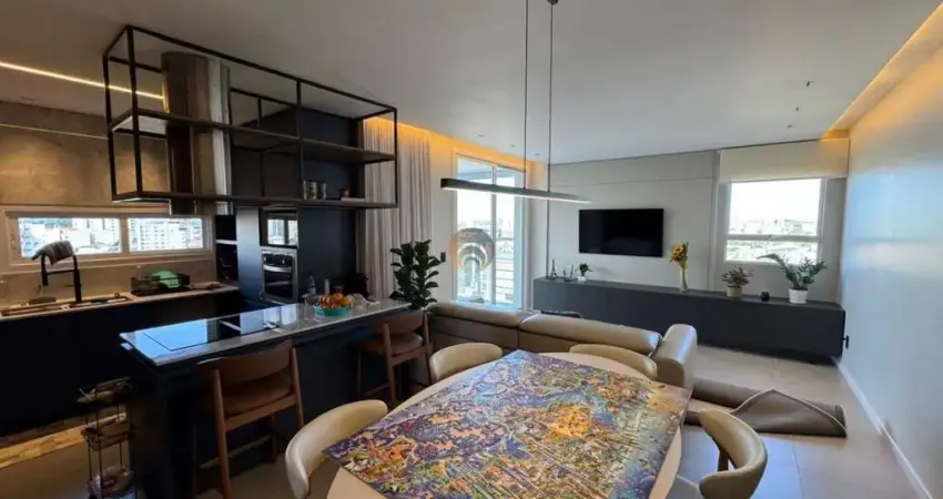 Belíssimo apartamento no bairro são cristóvão mobiliado por r$900.000,00