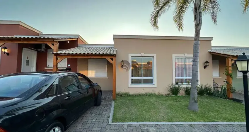 Casa em condomínio fechado, bem localizada no bairro universitário/lajeado-rs