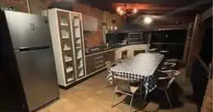 Sobrado no Condomínio Cataratas Iate Clube (Foz do Iguaçu - PR)