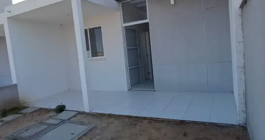 Excelente Casa com 3 Quartos no SmartCity Aquiraz, Pronta para Morar