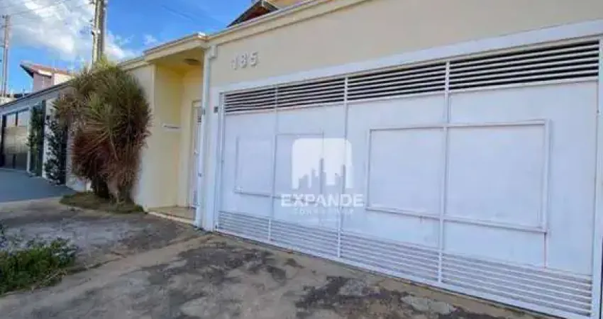 Casa com 2 dormitórios à venda, 125 m² por R$ 750.000 - Jardim Itamarati - Botucatu/SP