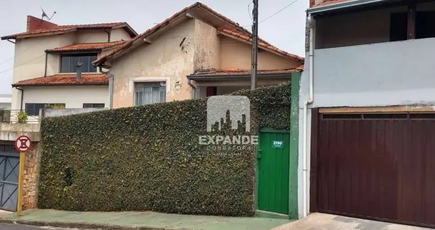 Casa com 4 dormitórios à venda, 142 m² por R$ 379.000 - Centro - Botucatu/SP