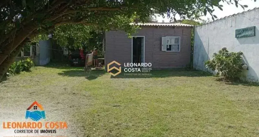 Casa com 2 quartos à venda na Rua Jose Venzon, 540, Centro, Balneário Pinhal