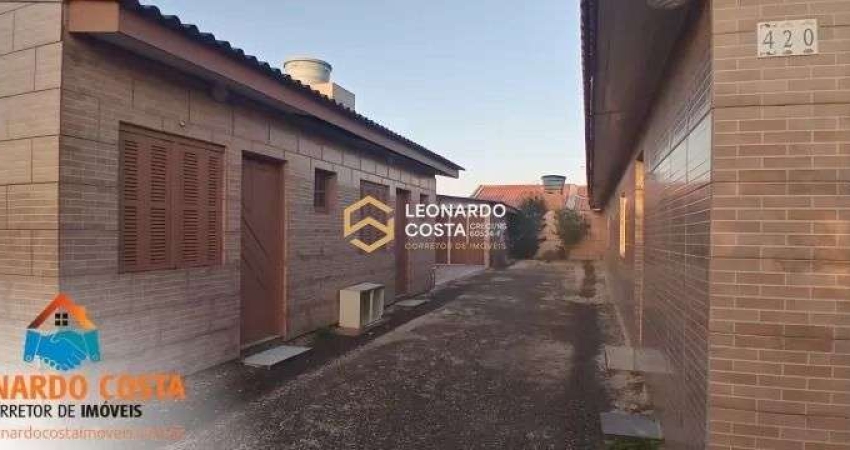 Casa com 2 Kitnets em Salinas