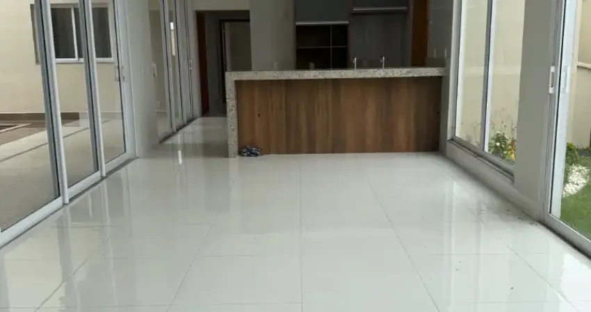 Oportunidade Grand Trianon R$ 1.500.000 3 suítes Picina aquecida ótima localização