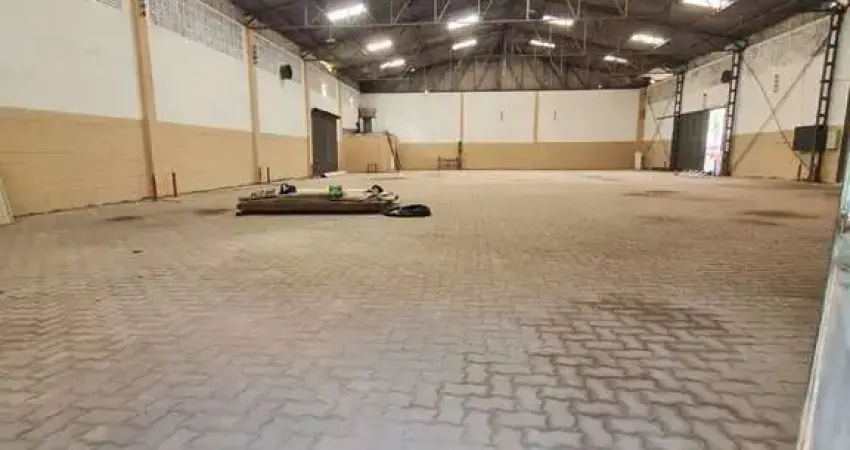 Barracão / Galpão / Depósito com 1 sala para alugar na Bairro Taboão da Serra, 6390, Centro, Taboão da Serra