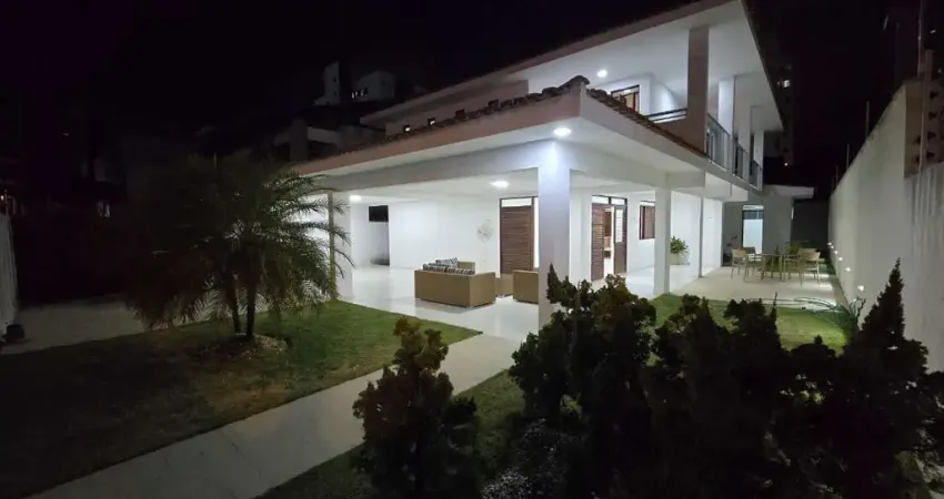 Casa com 5 quartos à venda na bairro Bessa, Bessa, João Pessoa