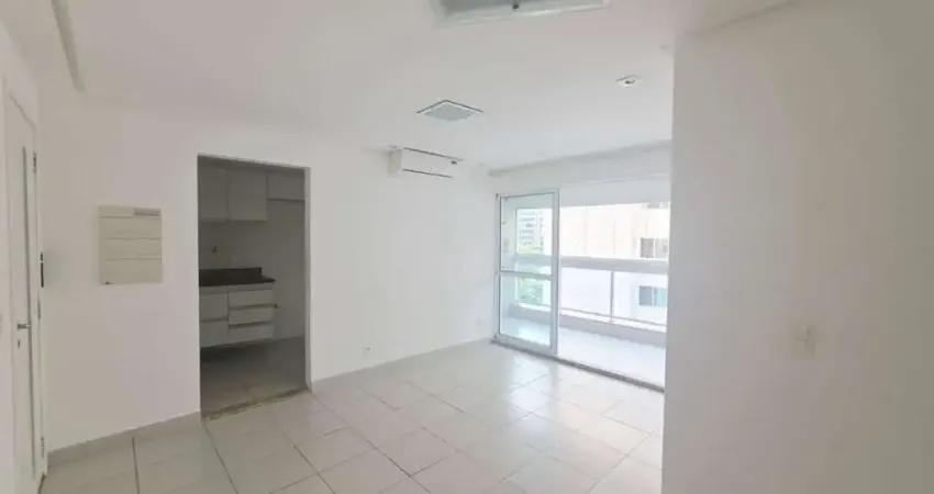 Apartamento 2 Quartos para Venda em Salvador, Alphaville I, 2 dormitórios, 1 suíte, 2 banheiros, 1 vaga