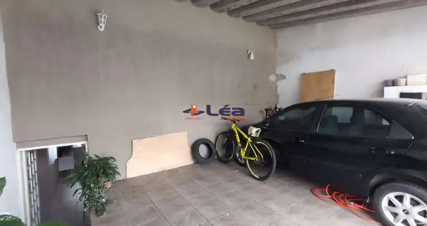 Casa à venda em Suzano-SP, 3 quartos, 1 suíte, 1 sala, 1 banheiro, 2 vagas, 120m²!