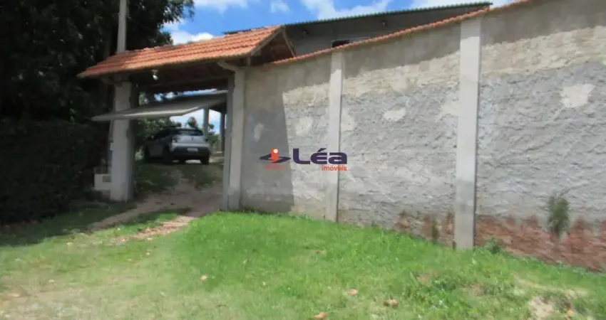 Chácara à Venda em Suzano-SP, Parque Alvorada: 3 Quartos, 2 Suítes, 1 Sala, 3 Banheiros, 288m² de Área