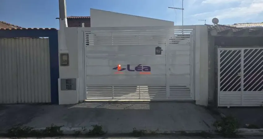 Casa à venda em Suzano-SP, Cidade Cruzeiro do Sul: 3 quartos, 1 suíte, 1 sala, 1 banheiro, 2 vagas, 90m². Encontre seu novo lar!