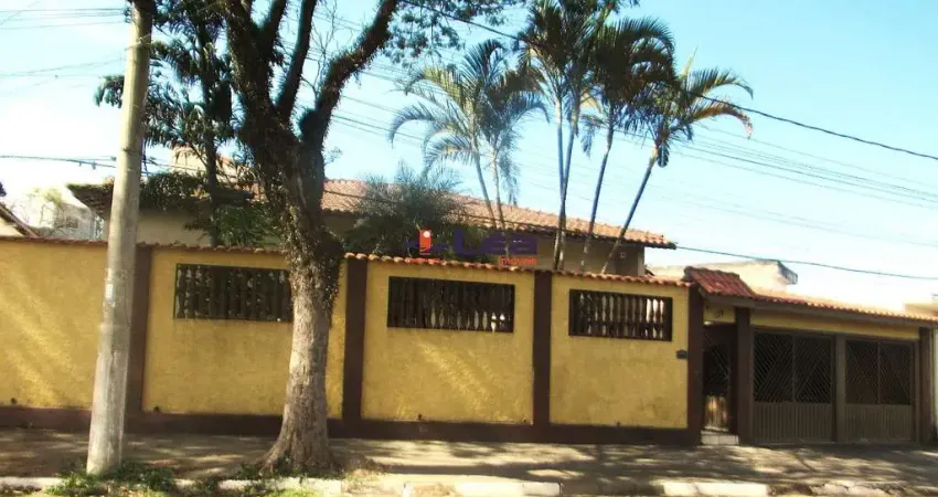 Imperdível oportunidade: Casa à venda em Suzano-SP, bairro Sesc, 2 quartos, 1 suíte, 2 salas, 6 vagas de garagem, 307,01m² de área.