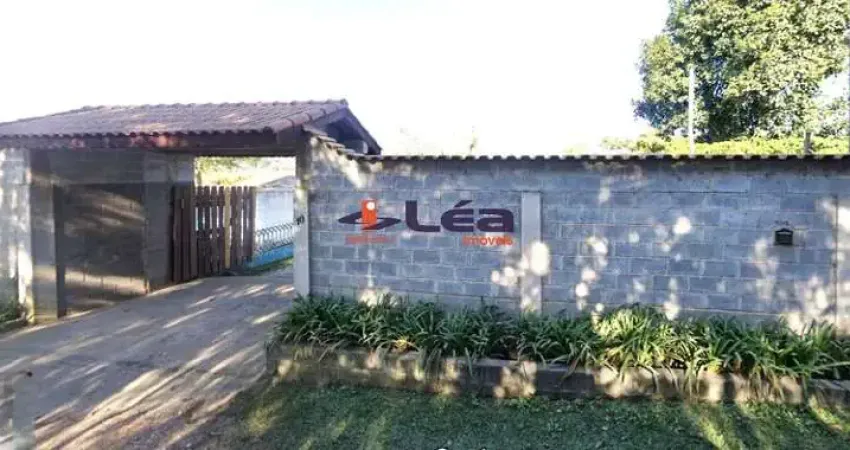 Chácara à venda em Suzano-SP: 2 quartos, 1 sala, 234m² na Chácaras Duchen!