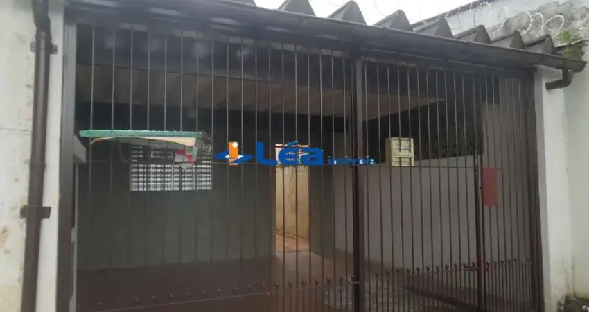 Casa à venda em Suzano-SP na Vila Figueira: 2 quartos, 1 sala, 1 banheiro, 2 vagas, 112,90m². Imperdível oportunidade!