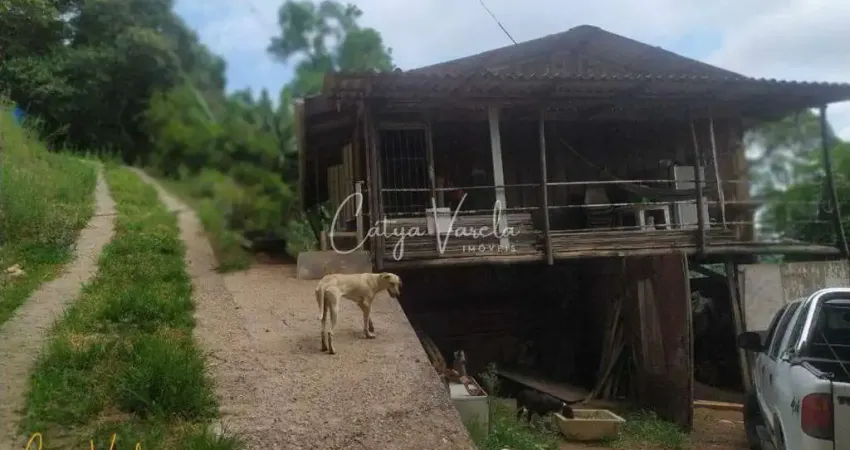 Compre na catya varela imoveis: belissima chácara com uma vista maravilhosa para rio ref: 380