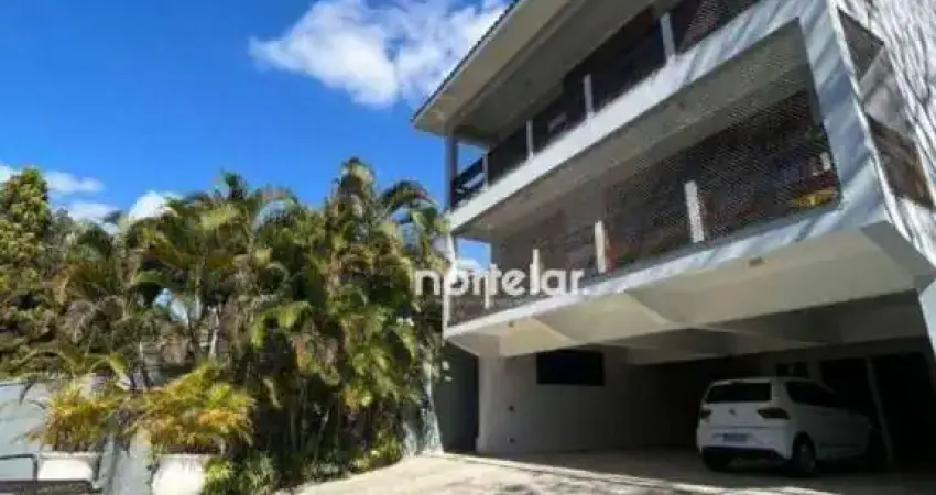 Excelente sobrado de alto padrão à venda no City América