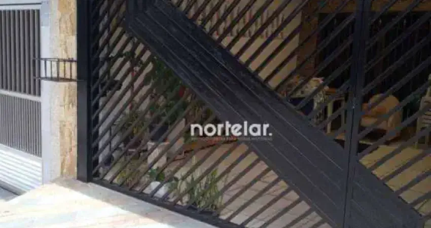 Casa com 3 quartos à venda na Rua Eusébio da Silva, Parque Maria Domitila, São Paulo