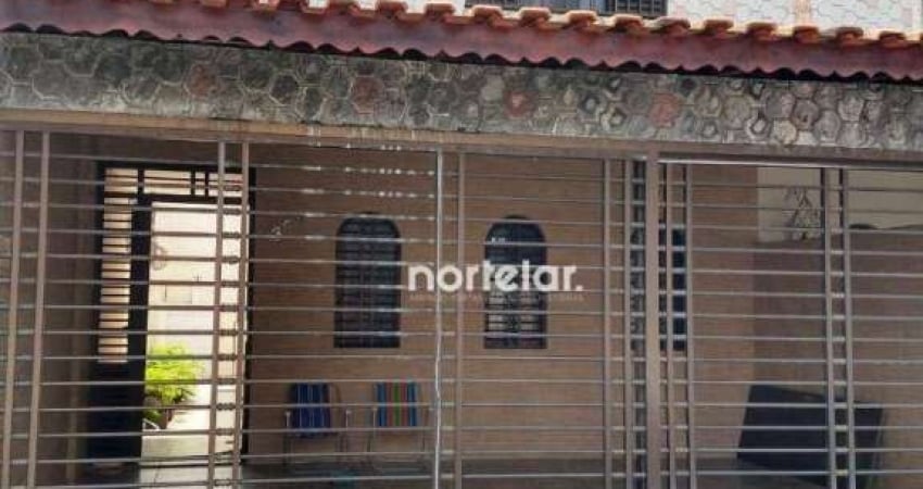 Ótimo sobrado à venda no Boqueirão - Praia Grande