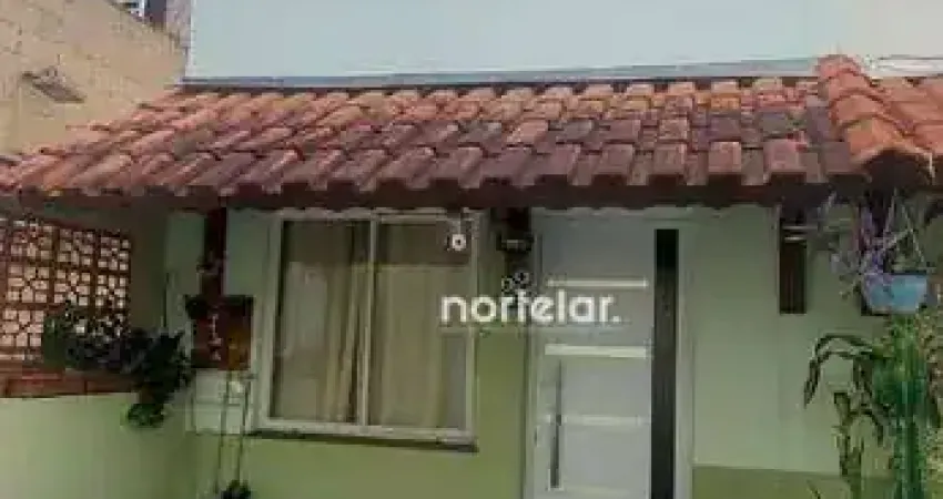 Casa com 2 quartos à venda na Rua Fragata Constituição, Taipas, São Paulo