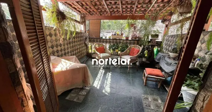 Sobrado à venda, 100 m² por R$ 1.070.000,00 - Pompeia - São Paulo/SP