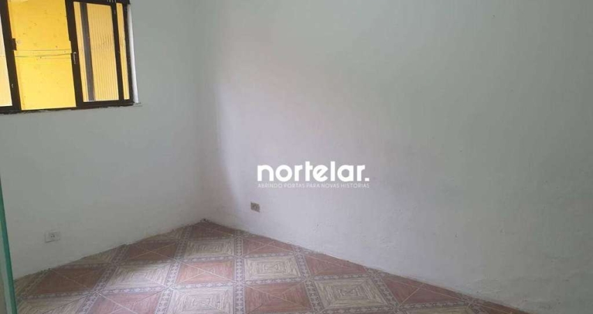 Casa com 1 dormitório para alugar por R$ 1.030,00/mês - Vila Bancária Munhoz - São Paulo/SP