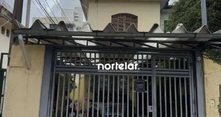 Ótimo sobrado à venda nas Perdizes
