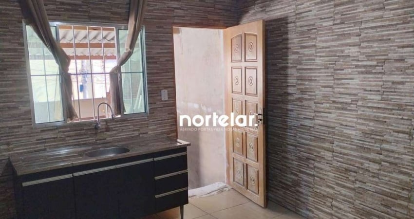 Sobrado com 1 dormitório para alugar, 190 m² por R$ 1.000,00/mês - Jardim Maristela - São Paulo/SP