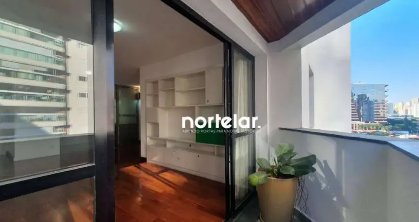 APARTAMENTO COM 2 SUÍTES E 2 VAGAS DE GARAGEM. VILA OLÍMPIA