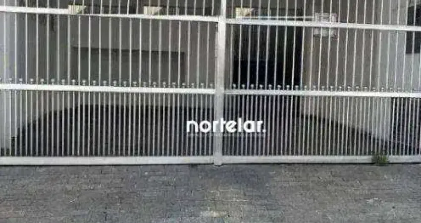 Casa com 3 quartos à venda na Rua Antônio Batista, Jardim Marisa, São Paulo