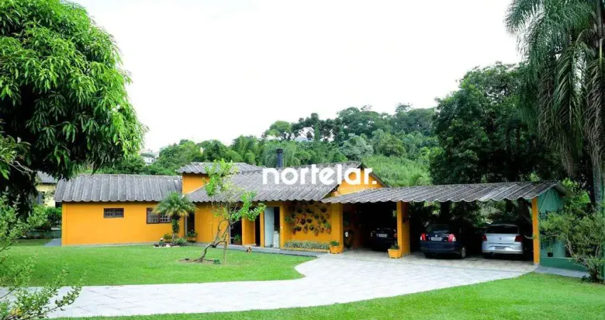 Chácara / sítio com 4 quartos à venda na Rua Grécia, Granja Viana, Cotia