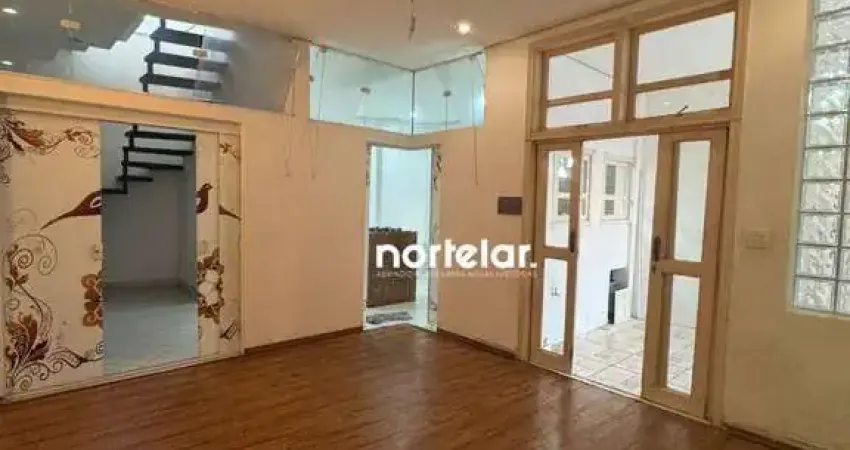 Sobrado com 6 quartos (5 suites), 273 m² - venda por R$ 1.750.000 ou aluguel por R$ 3.400/mês - Região Central - Caieiras/SP