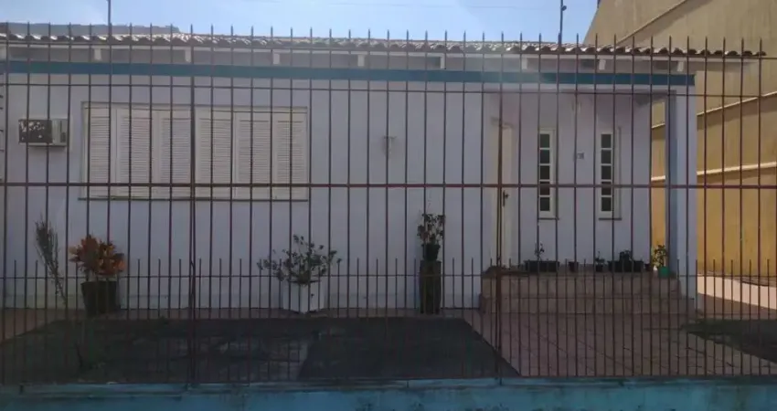 Casa com 3 quartos à venda na Rua Doutor João Evangelista F Da Costa, 81, Cavalhada, Porto Alegre