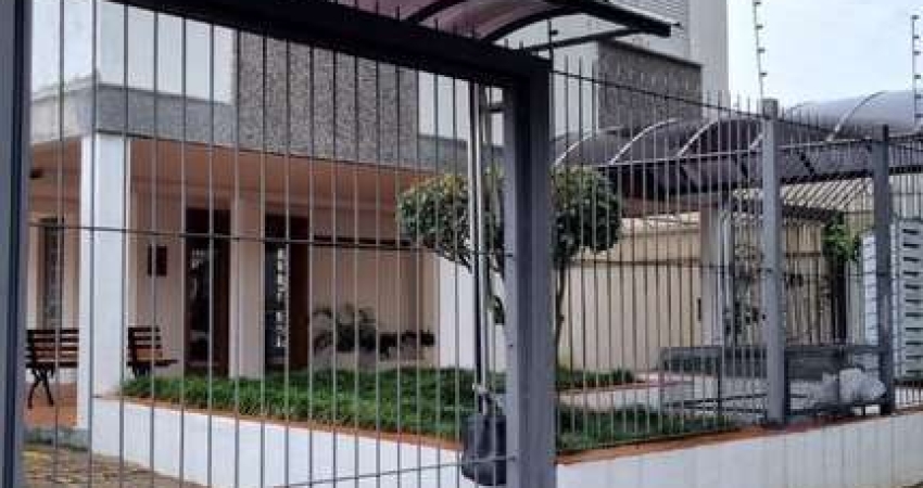 ATENÇÃO ED. PEQ. AMPLO APTO. 2 DORM. COM PATIO PRIVATIVO