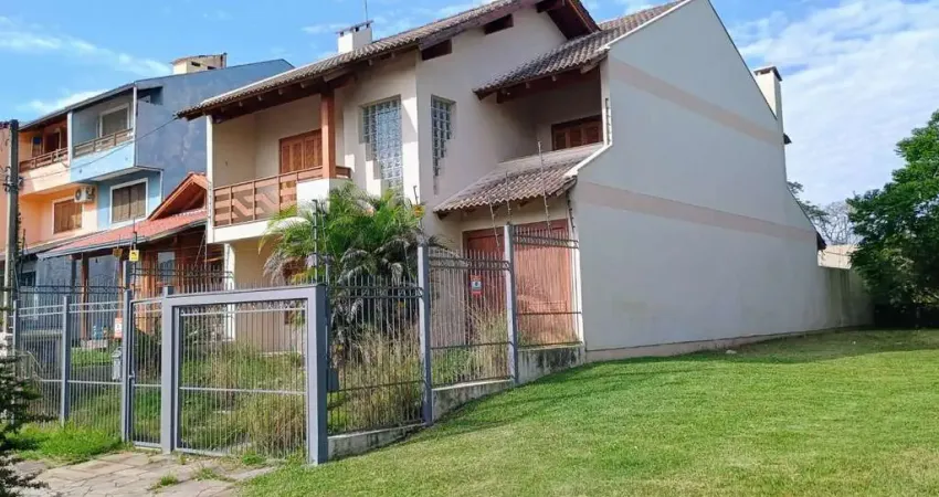 Casa com 3 dormitórios 196,12m²- Hípica -