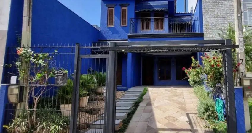 LAGOS :LINDA E AMP-LA CASA FRENTE A PRAÇA COM 186,61M2 DE MUITO CONFORTO